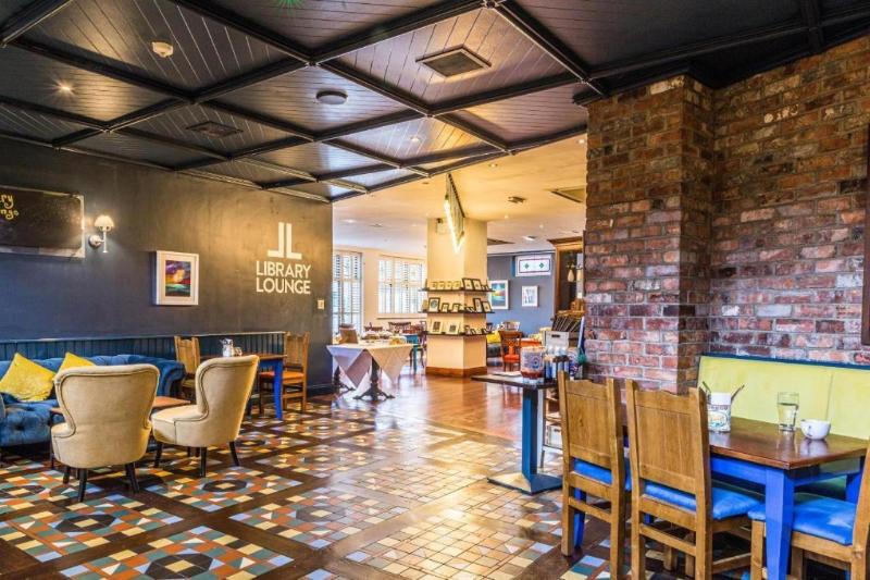 Donard Hotel image