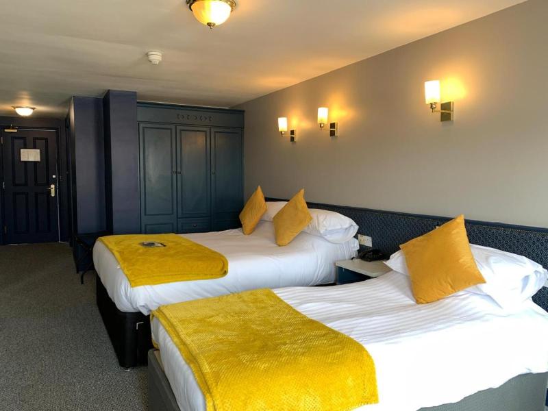 Donard Hotel image