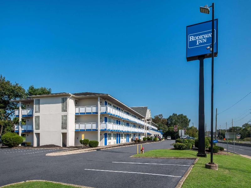 Rodeway Inn image