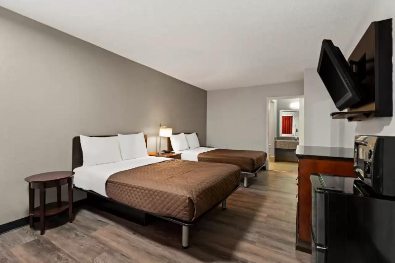 Rodeway Inn image