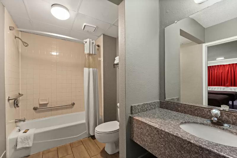 Rodeway Inn image