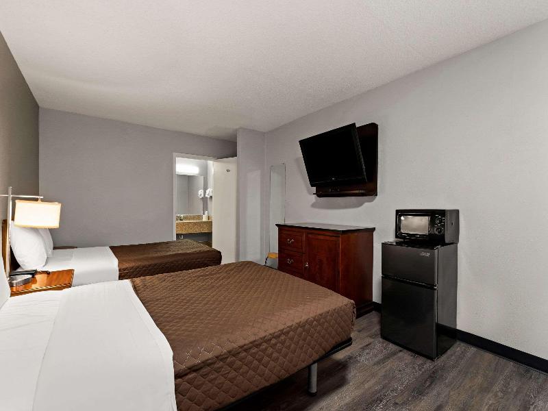 Rodeway Inn image
