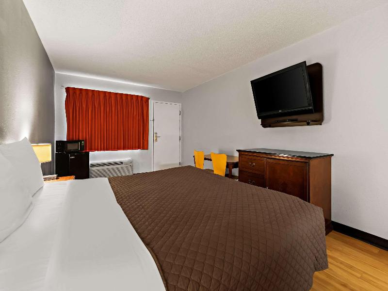 Rodeway Inn image
