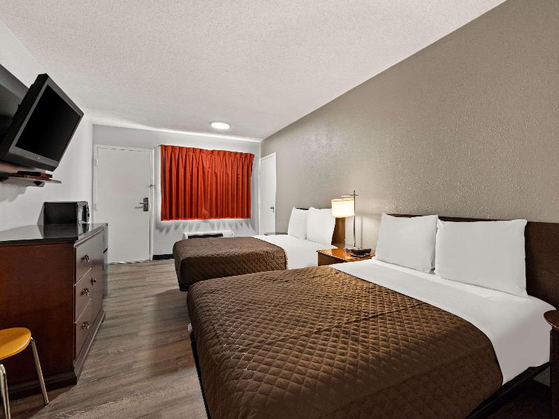 Rodeway Inn image