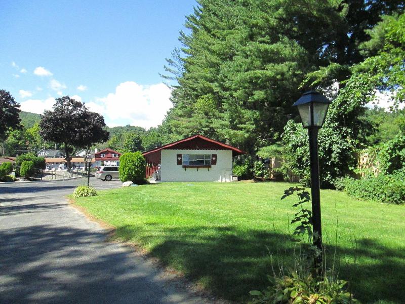 Olympian Resort Motel image