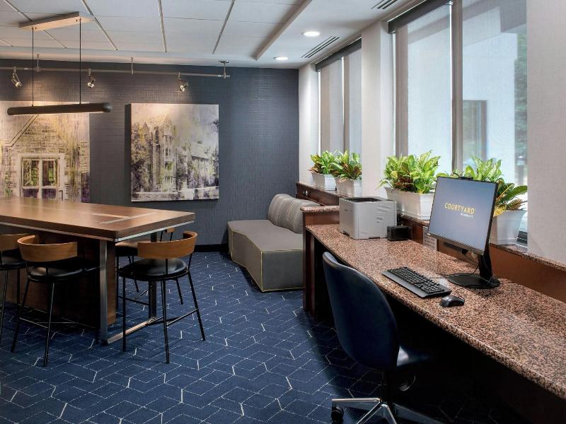 Courtyard By Marriott Ewing Princeton image