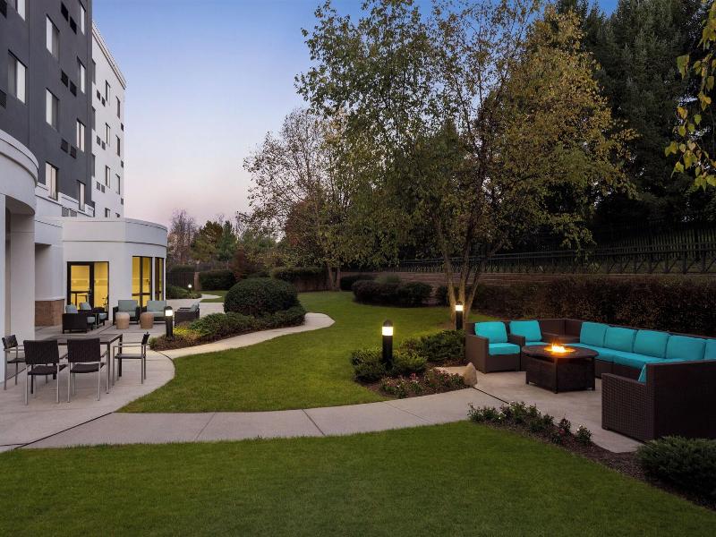 Courtyard By Marriott Ewing Princeton image