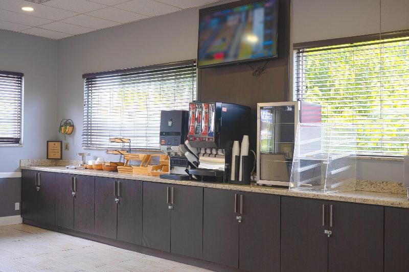 Fairway Inn Florida City Homestead Everglades - Image 4