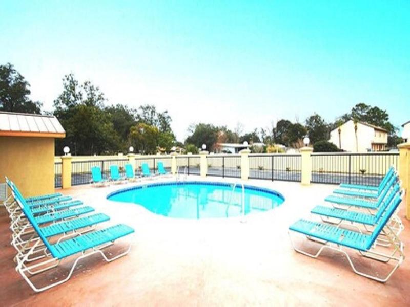 Fairway Inn