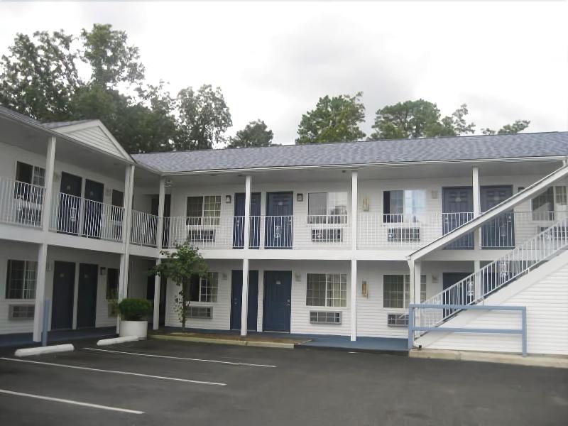 Passport Inn Suites