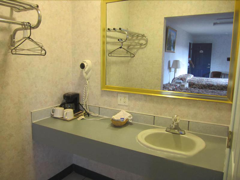 Passport Inn Suites image