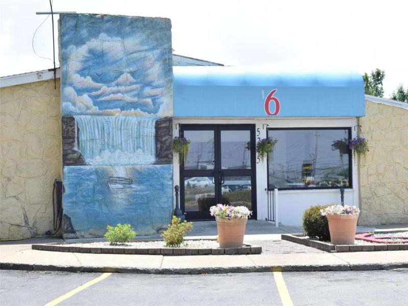 Motel 6 Hamburg, NY image