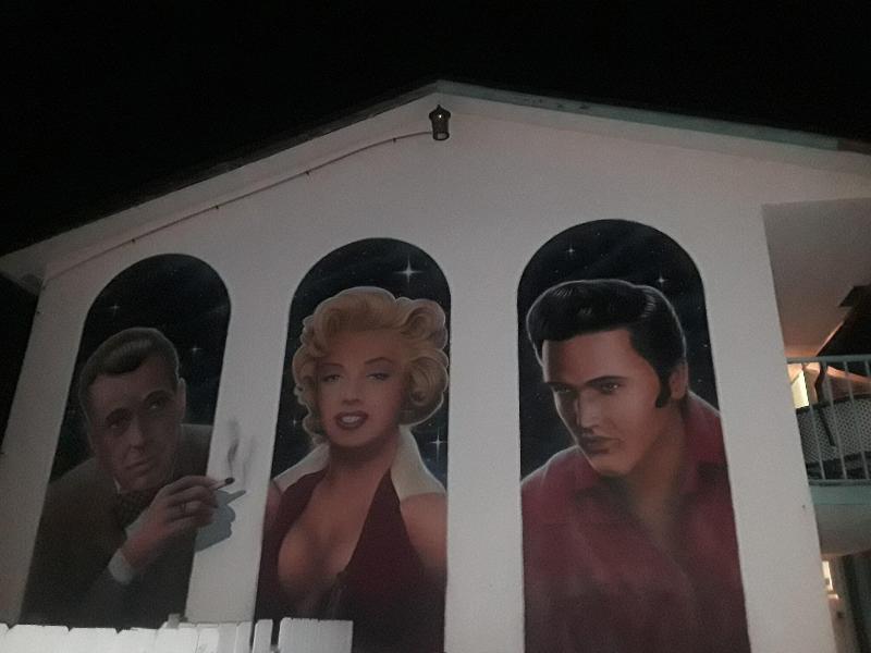 New Sungate Motel image