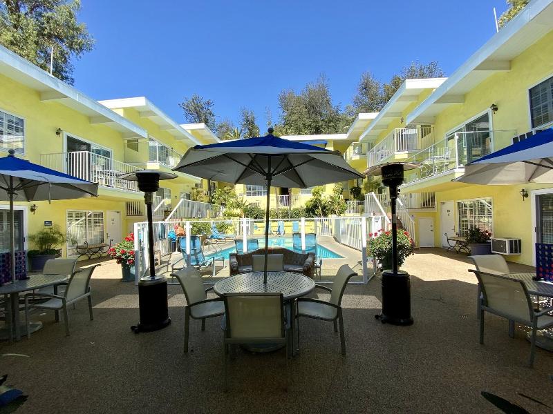 Magic Castle Hotel image