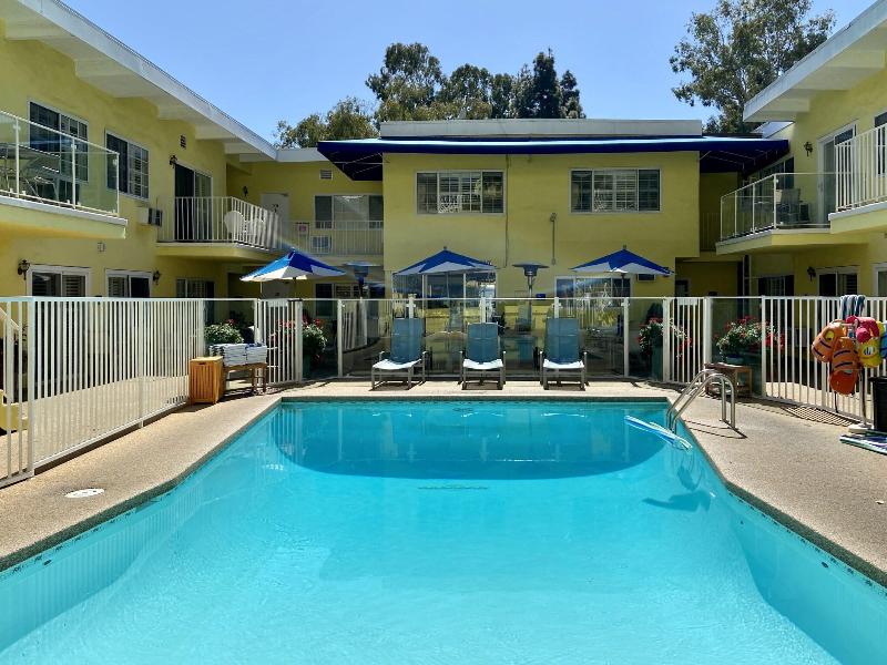 Magic Castle Hotel image