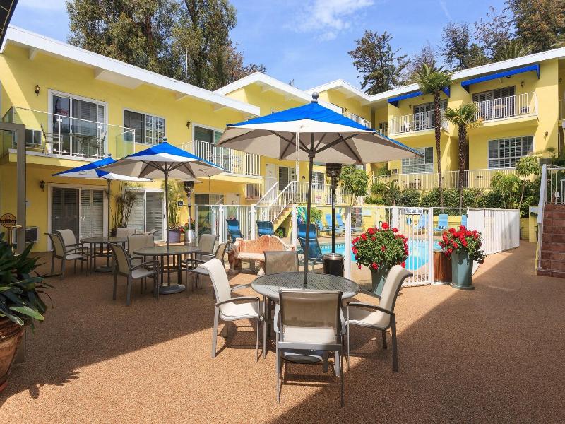 Magic Castle Hotel image