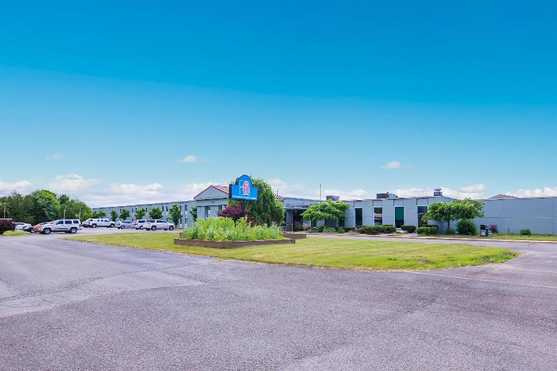 Motel 6 Oriskany Ny image