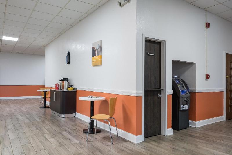 Motel 6 Oriskany Ny image