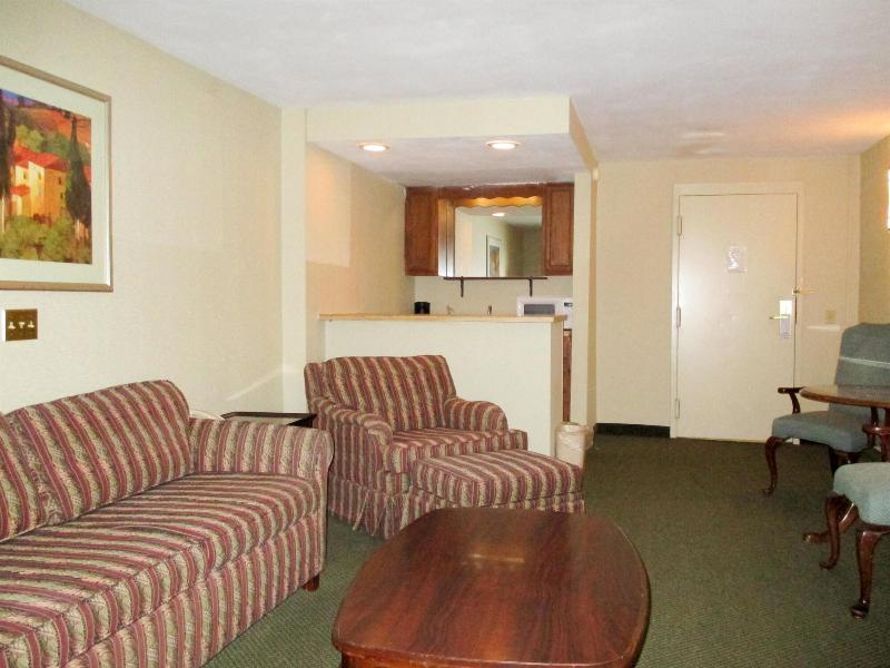 Motel 6 Oriskany Ny image