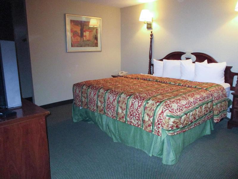 Motel 6 Oriskany Ny image