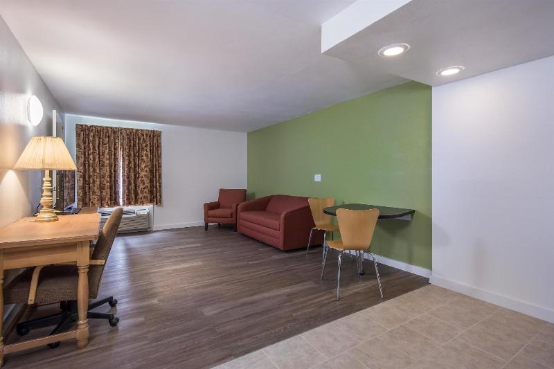 Motel 6 Oriskany Ny image