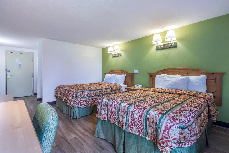 Motel 6 Oriskany Ny image