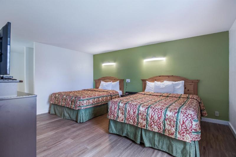 Motel 6 Oriskany Ny image