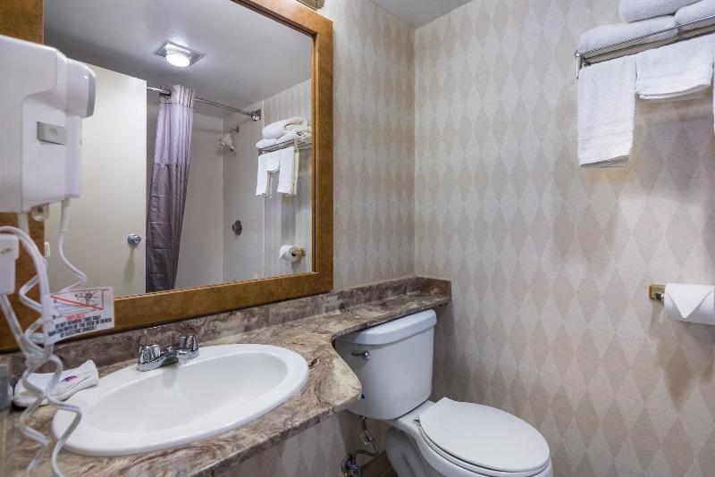 Motel 6 Oriskany Ny image