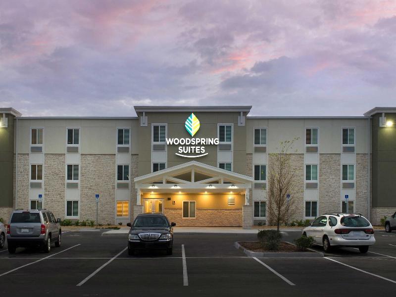 Woodspring Suites Orlando Airport image