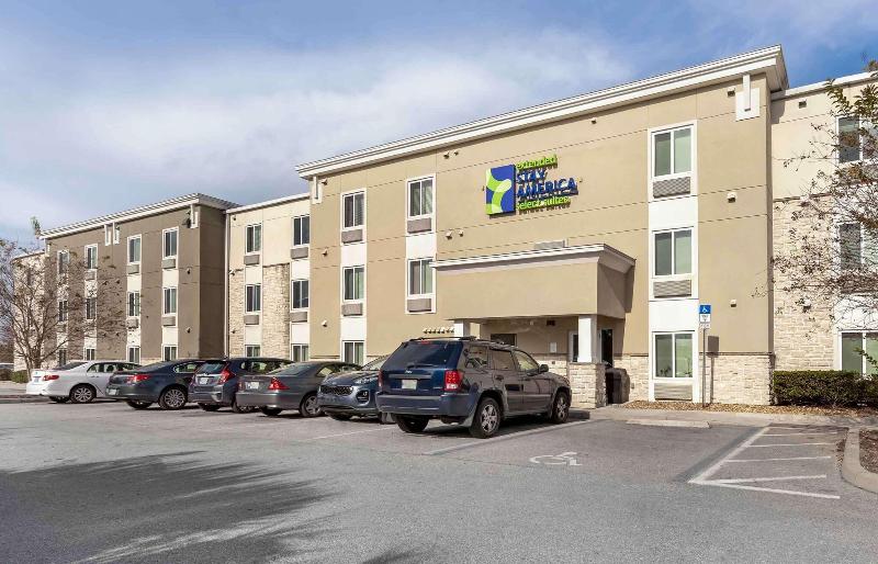 Woodspring Suites Orlando Airport image