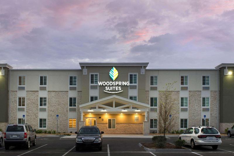 Woodspring Suites Orlando Airport image