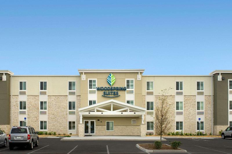 Woodspring Suites Orlando Airport image