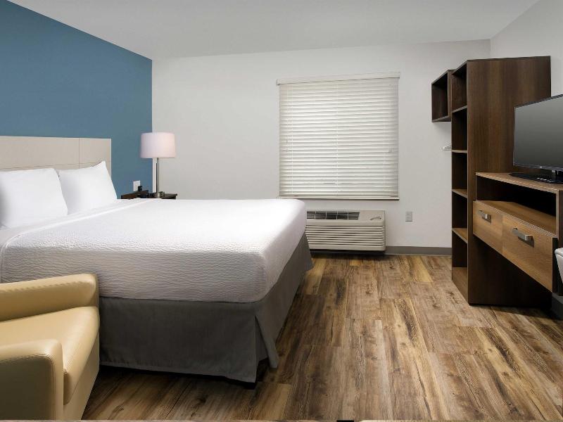 Woodspring Suites Orlando Airport image