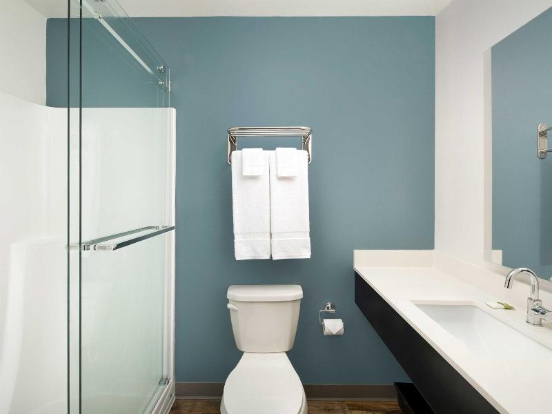 Woodspring Suites Orlando Airport image