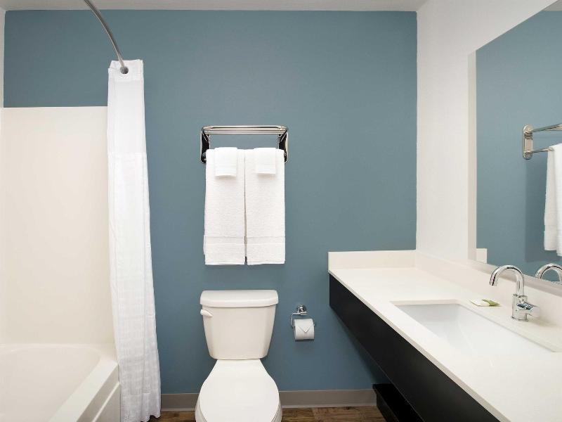 Woodspring Suites Orlando Airport image