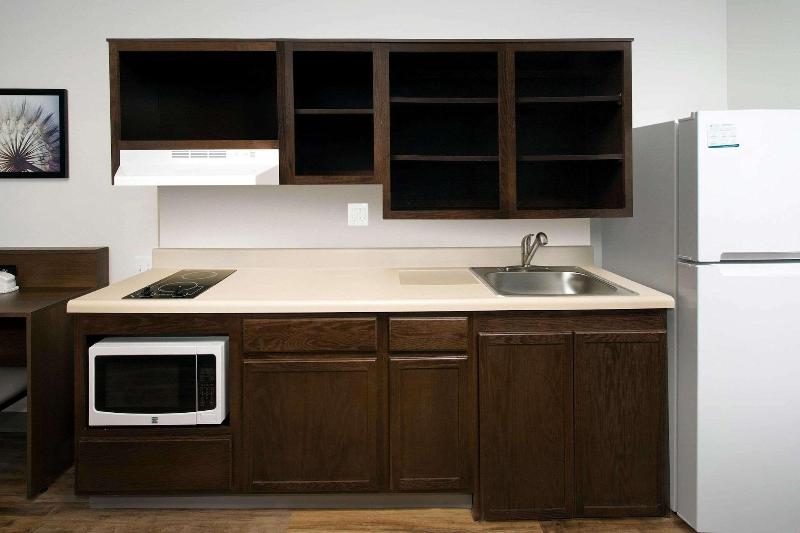 Woodspring Suites Orlando Airport image
