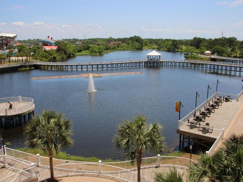 Laketown Wharf By Resort Collection