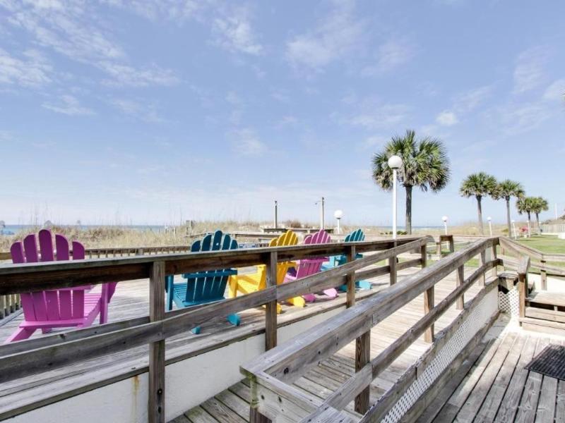 Top Of The Gulf By Emerald View Resorts image