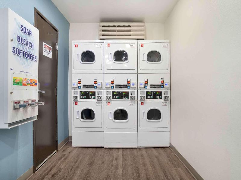 Woodspring Suites Pensacola Northwest image