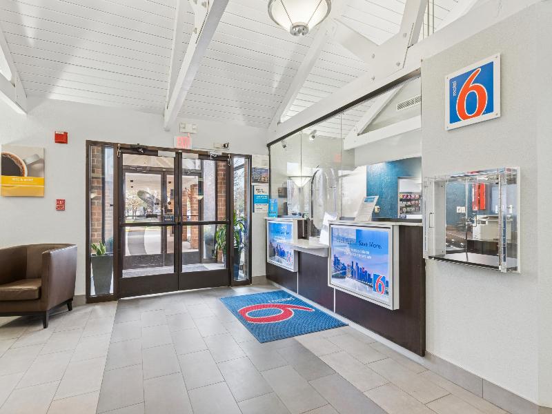 Motel 6 Piscataway image