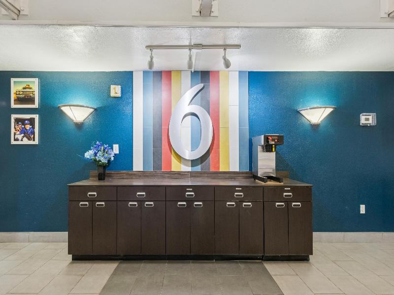 Motel 6 Piscataway image