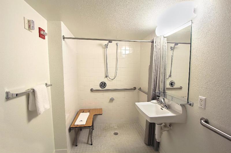 Motel 6 Piscataway image