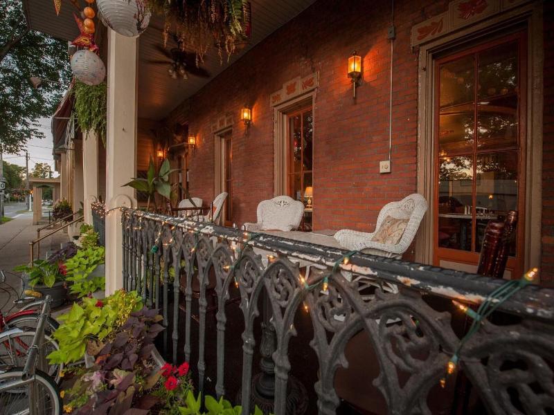 The Inn At Saratoga image