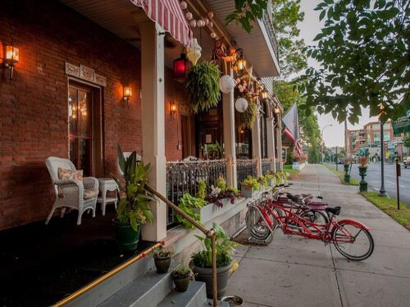The Inn At Saratoga image