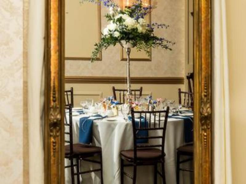 The Inn At Saratoga image