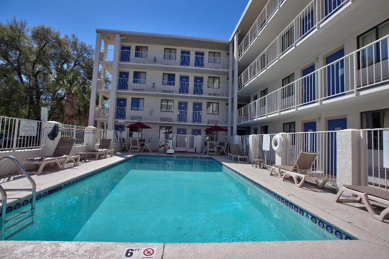 Loyalty Inn Tallahassee image