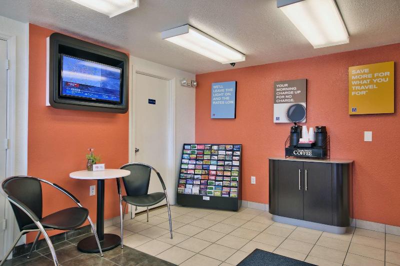 Loyalty Inn Tallahassee image