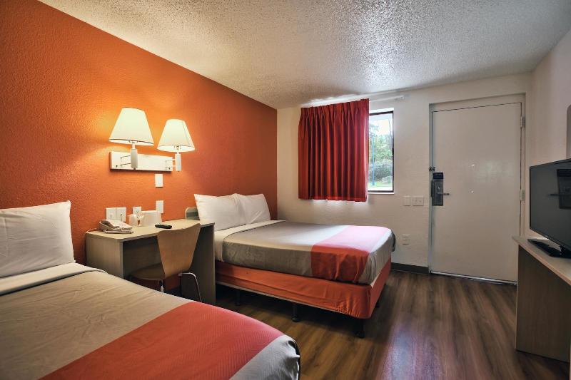 Loyalty Inn Tallahassee image