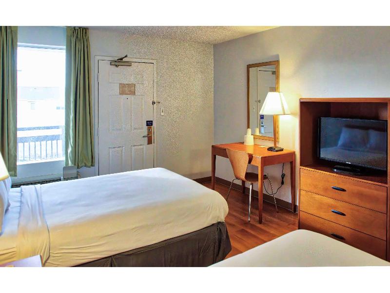 Motel 6 Buffalo Airport image