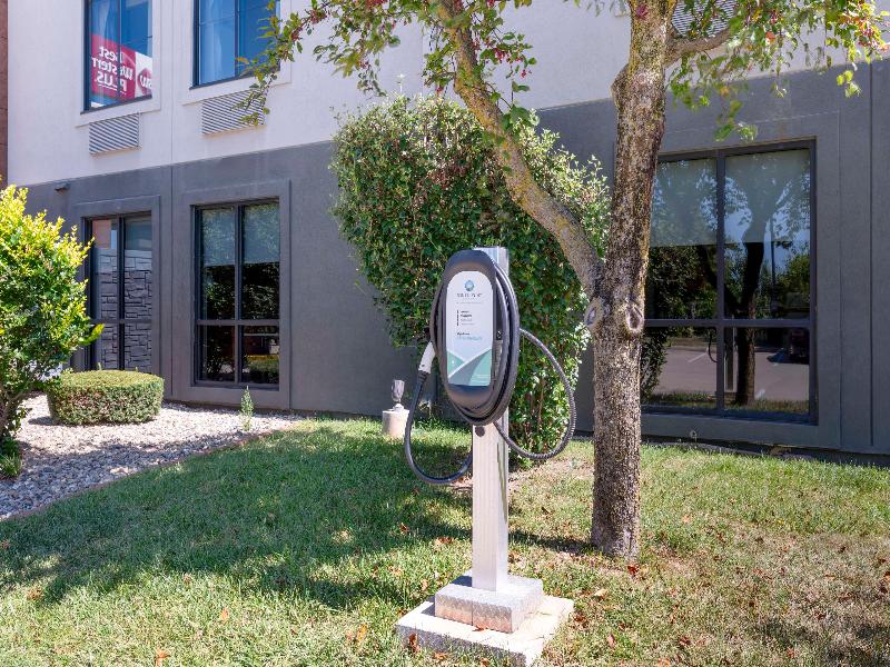 Best Western Plus Lafayette Hotel University Area